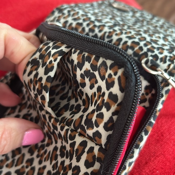 Travelon crossbody - Picture 11 of 11